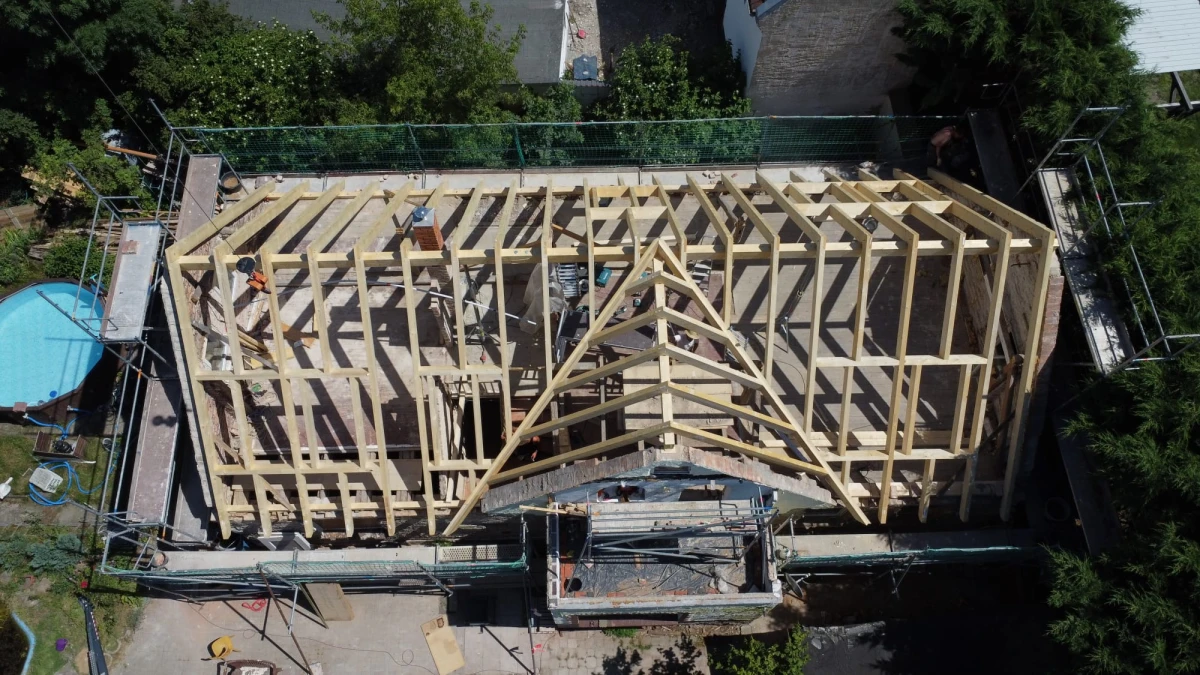 Neuer Dachstuhl – Holzbau Berger Teutschenthal