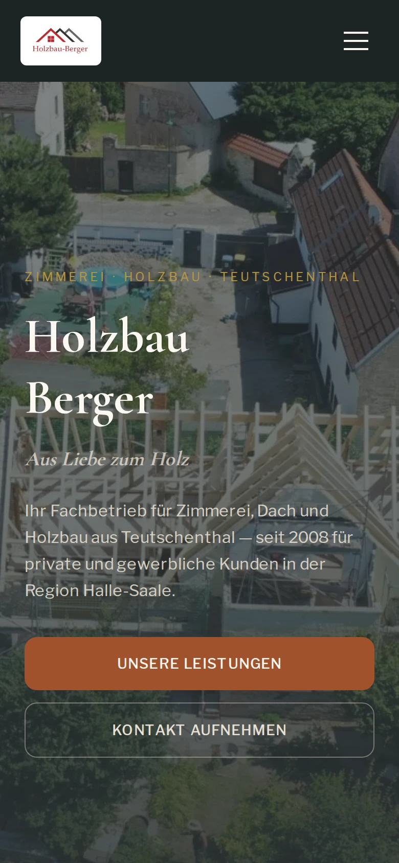 Startseite von Holzbau Berger auf dem Handy mit Telefonnummer und Anfrage-Schaltflächen