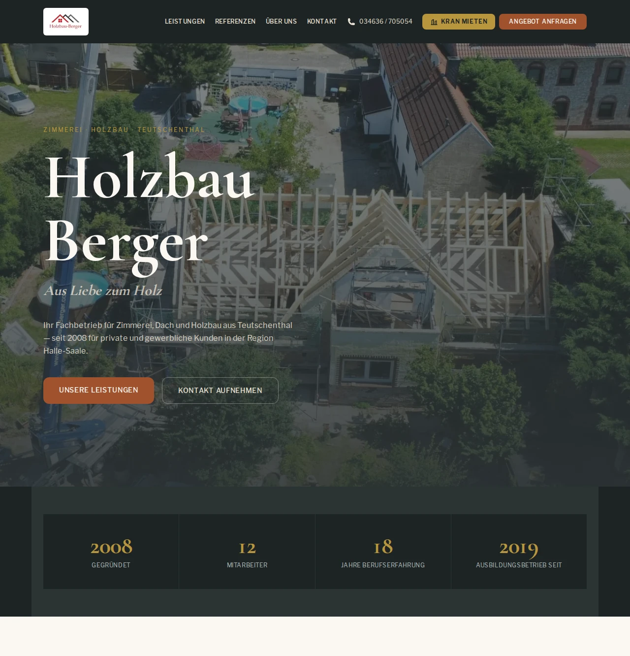 Startseite von Holzbau Berger mit Leistungsübersicht und Anfrage-Schaltflächen